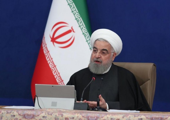 روحانی: ما از بانک مرکزی وام نمی گیریم..بلکه از شهروندان می گیریم