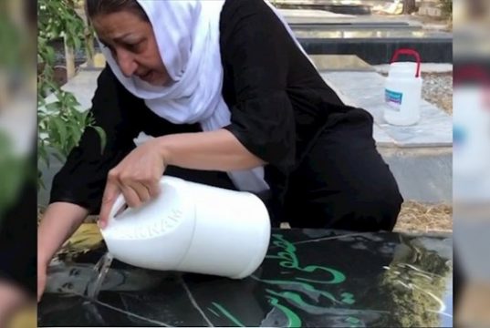 مادر مصطفی کریم