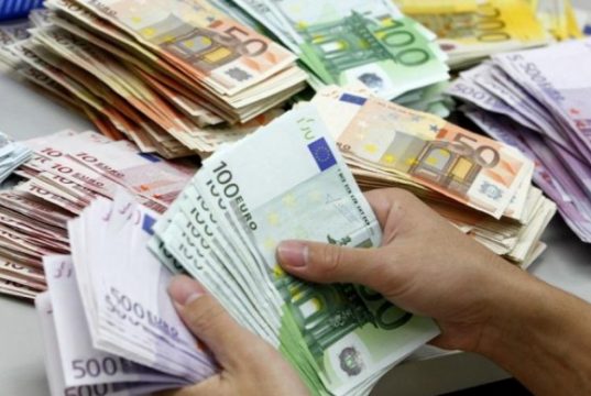 "نظارت مالی" ایرانی: ۱۵ میلیارد یورو ارز صادراتی به کشور بازگردانده نشد