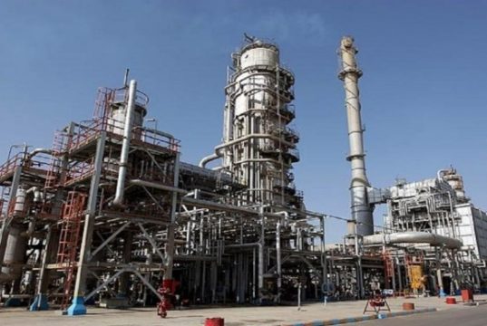 درآمد نفتی ایران در ۹ ماه نخست سال ۱۳۹۹ فقط به ۱۱ میلیارد دلار کاهش یافت