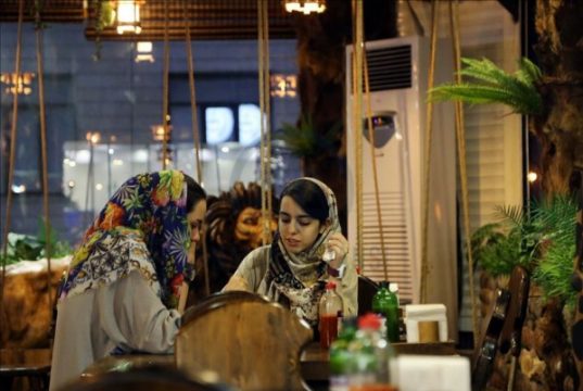 رفتن به رستوران‌ها