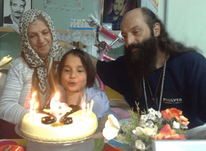 آتش زدن عکس