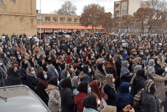 معلمان معترض