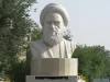 بازداشت یک شهروند به دلیل «تخریب» تندیس آیت‌الله خمینی در اردستان