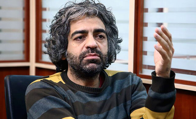 مادر بابک خرمدین: اگر با شوهرم همکاری نمی کردم را می کشت