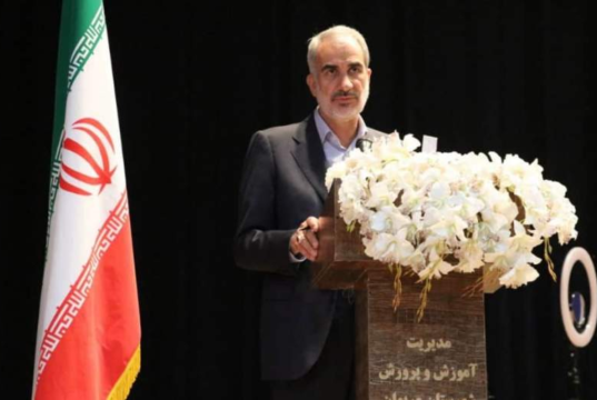 وزیر آموزش و پرورش