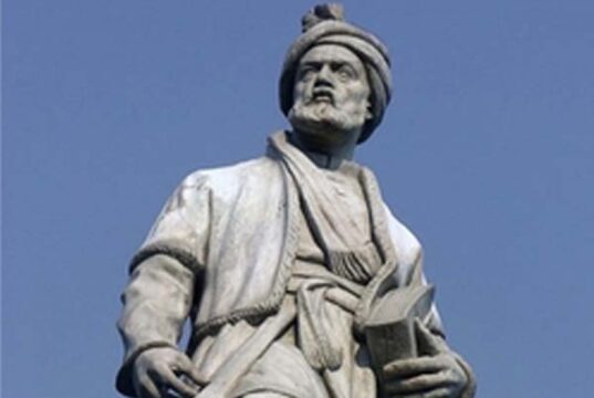 مجسمه فردوسی