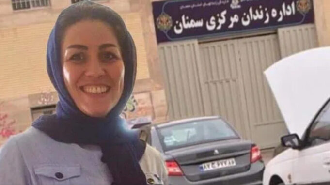 مریم اکبری منفرد، در زندان سمنان مورد ضرب و شتم قرار گرفت!