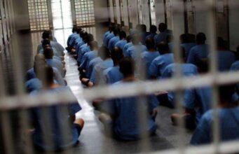 نرگس محمدی: ازدحام جمعیت زندانیان در بند زنان بی‌سابقه و نشانه تشدید سرکوب است