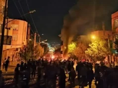 آتش‌زدن دفتر نمایندگی خامنه‌ای در رودسر!