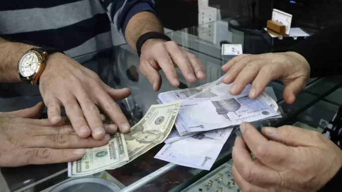 رکورد تاریخی نرخ دلار در ايران؛ دلار وارد کانال ۳۴ هزار تومان شد!
