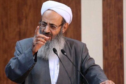 عبدالحمید اسماعیل‌زهی، امام جمعه اهل سنت زاهدان: آیا منصفانه است که اعتراض‌ کردها با گلوله جنگی پاسخ داده شود؟