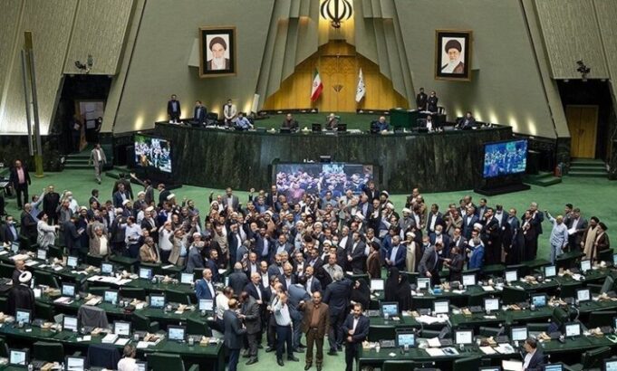 ۲۲۷ نماینده مجلس خواستار اعدام معترضان شدند