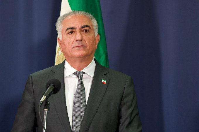 شاهزاده رضا پهلوی: خانواده‌های داغدار را تنها نمی‌گذاریم