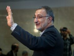 جنجال در جلسه زاکانی در دانشگاه شریف؛ سردادن شعار "مرگ بر خامنه‌ای" در حضور علیرضا زاکانی