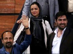 حضور شهاب حسینی مقابل زندان اوین