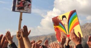 سر دادن شعار "مرگ بر خامنه‌ای" در مراسم چهلم کیان پیرفلک