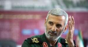 اعتراف جنجالی مشاور فرمانده سپاه درباره مخالفت "مسئولان درجه یک" با خامنه‌ای