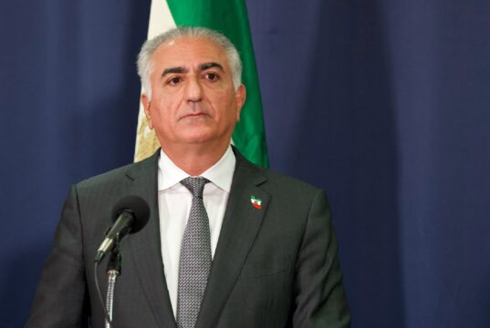 واکنش شاهزاده رضا پهلوی به اخراج جمهوری اسلامی از کمیسیون مقام زن چیست؟