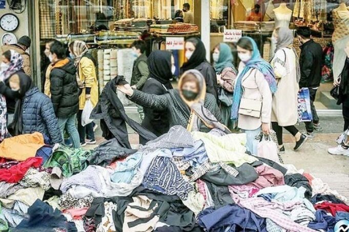 گزارش شوكه كننده از رونق فروش لباس‌های سطل زباله در ایران!