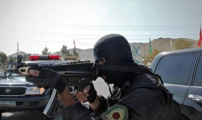 کشته شدن دو مامور نیروی انتظامی در بمپور