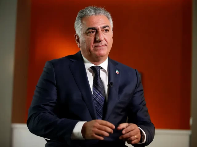 شاهزاده رضا پهلوی: جان زنان زندانی در کرج در خطر است، صدای‌شان باشیم
