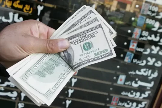 دلار رکورد جدیدی ثبت کرد؛ دلار از ۵۲ هزارتومان هم عبور کرد