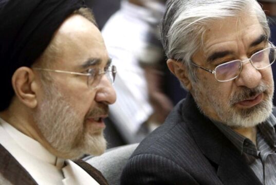 واکنش روزنامه جوان به بیانیه‌های میرحسین موسوی و محمد خاتمی