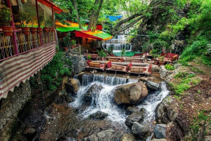 جاذبه‌های طبیعی هیجان‌انگیز تهران: راهنمایی برای گردشگران علاقه‌مند به طبیعت