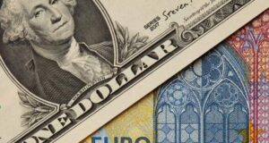 دلار در ایران به مرز ۵۰ هزار تومان رسید