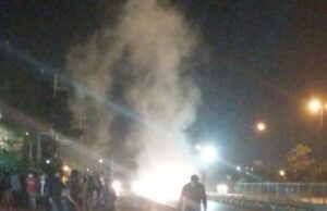 تیراندازی ماموران به معترضان حاضر مقابل زندان دستگرد