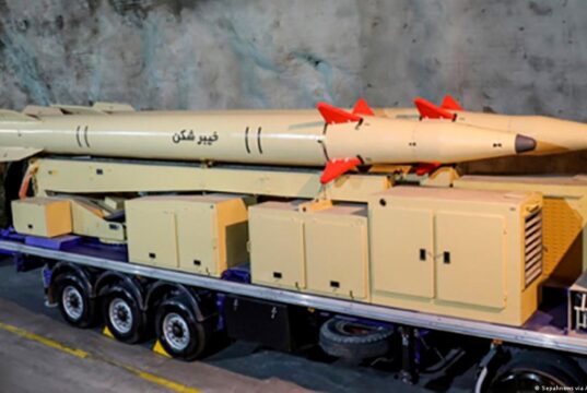 ایران از موشک بالستیک جدید خود رونمایی کرد