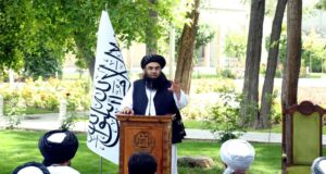 تمسخر ابراهيم رئيسى توسط طالبان: این بشکه را بگیر و حمله نکن، ما می‌ترسیم
