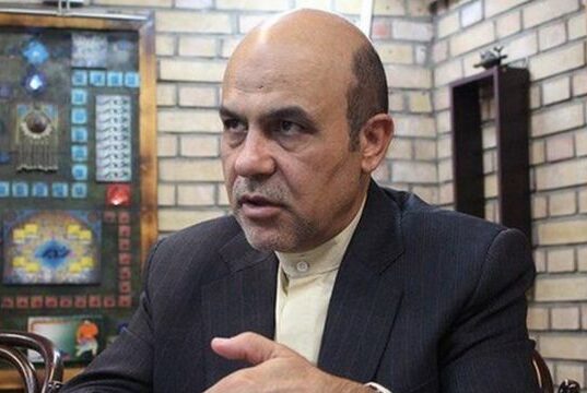 عنوانیه نیویورک تایمز: علیرضا اکبری، جاسوس بریتانیا و روایت‌گر فعالیت‌های هسته‌ای فردو