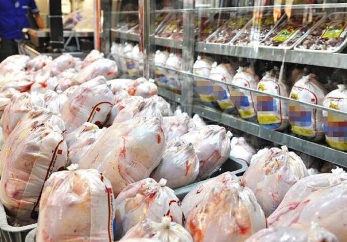 گزارش اعتماد: مبادله کالابه‌کالا برای خرید گوشت مرغ!