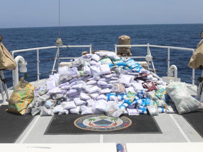نیروی دریایی آمریکا از یک کشتی با مبدا چابهار ۸۰ میلیون دلار هروئین کشف کرد