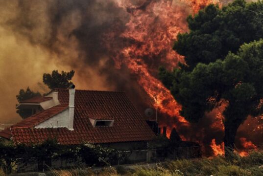 آتش‌سوزی‌های هولناک در کانادا بازهم اجبار به تخلیه مردم از مناطق مجاور ایالت واشنگتن کرد