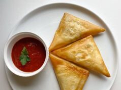 سمبوسه: طرز تهیه‌ی ساده و لذیذ این خوشمزه خاورمیانه‌ای