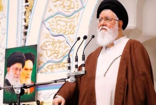 واکنش احمد علم‌الهدی، پدر زن ابراهیم رئیسی، به خبر واگذاری موقوفات گوهرشاد؟