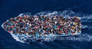 بحران پناهندگان در دریای مدیترانه: حادثه غرق قایق با بیش از ۴۰ تن، از جمله ۳ کودک به ناپدیدی سپرده شدند