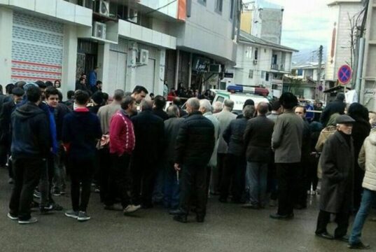 واقعه تراژیک در مجتمع نگین شیراز: زنی خود را از طبقه پنجم به پایین پرتاب کرد