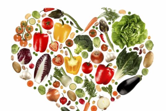 تغذیه سالم برای حفظ سلامت کلیه‌ها: راهکارها و نکات کلیدی