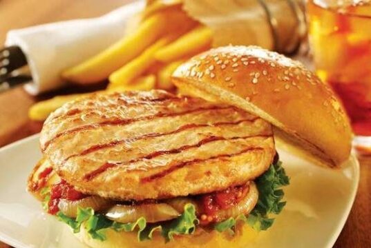 آموزش تهیه چیکن برگر مکزیکی: تجربه مهارت‌های آشپزی مکزیکی