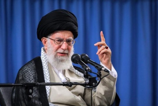 افشای حقوق نجومی: نمایندگی ولی فقیه در دانشگاه‌ها و درآمد نزدیکان بیت خامنه‌ای