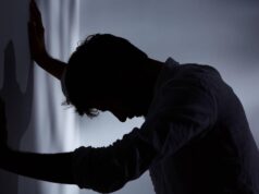 تاثیرات غم و اندوه شدید بر روان و جسم: راهنمای مدیریت این احساسات