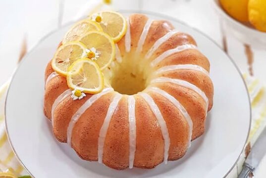 خودتان بپزید: کیک لیمویی با طعمی ترش و شیرین