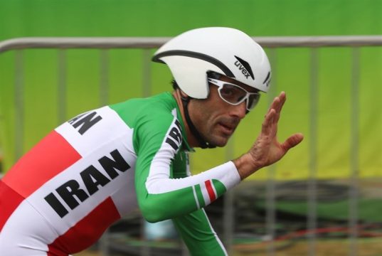 حمله وحشیانه به حسین عسگری: ضربه پنجه بوکس و اسپری فلفل در جاده قائم‌شهر