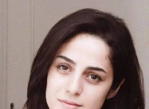 حکم ۷۴ ضربه شلاق رویا حشمتی اجرا شد
