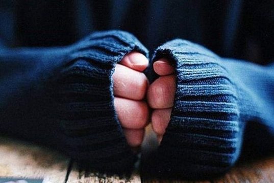 سردی دست و پا... نشانه کمبود این عنصر در خون است