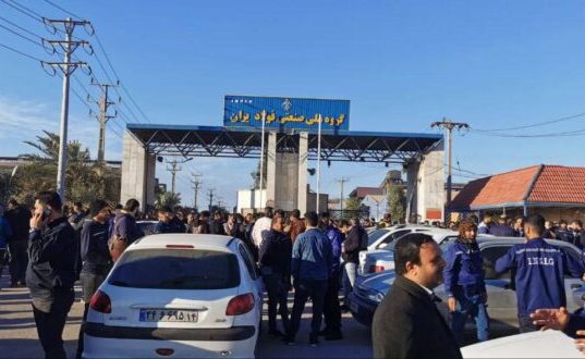 هفته‌ها تجمعات اعتراضی در فولاد اهواز؛ کارگران برای هفتمین روز به خیابان‌ها آمدند